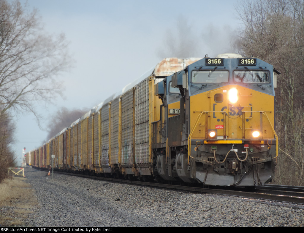 CSX 3156 on Q205